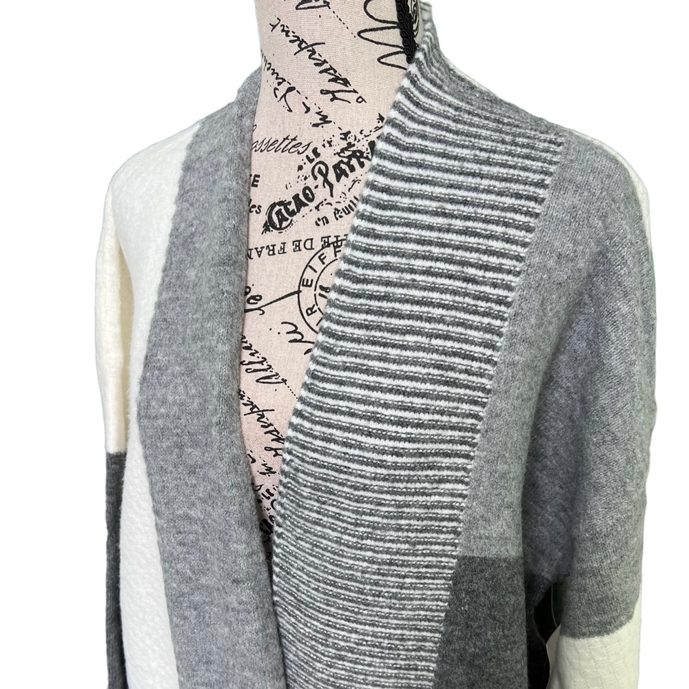 Cyrus Sweater - Picture 6 of 11
